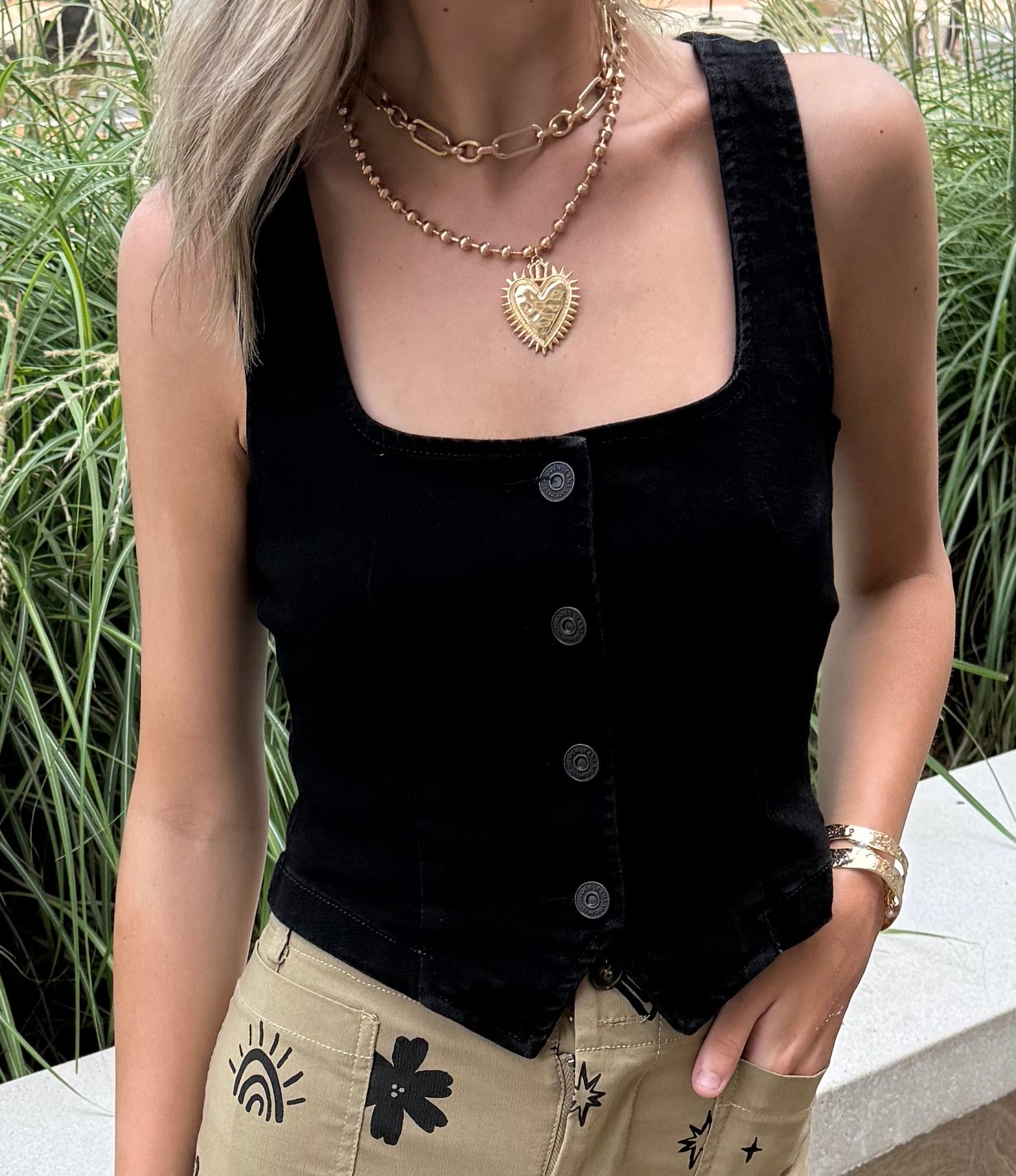 Bonnie Vest
